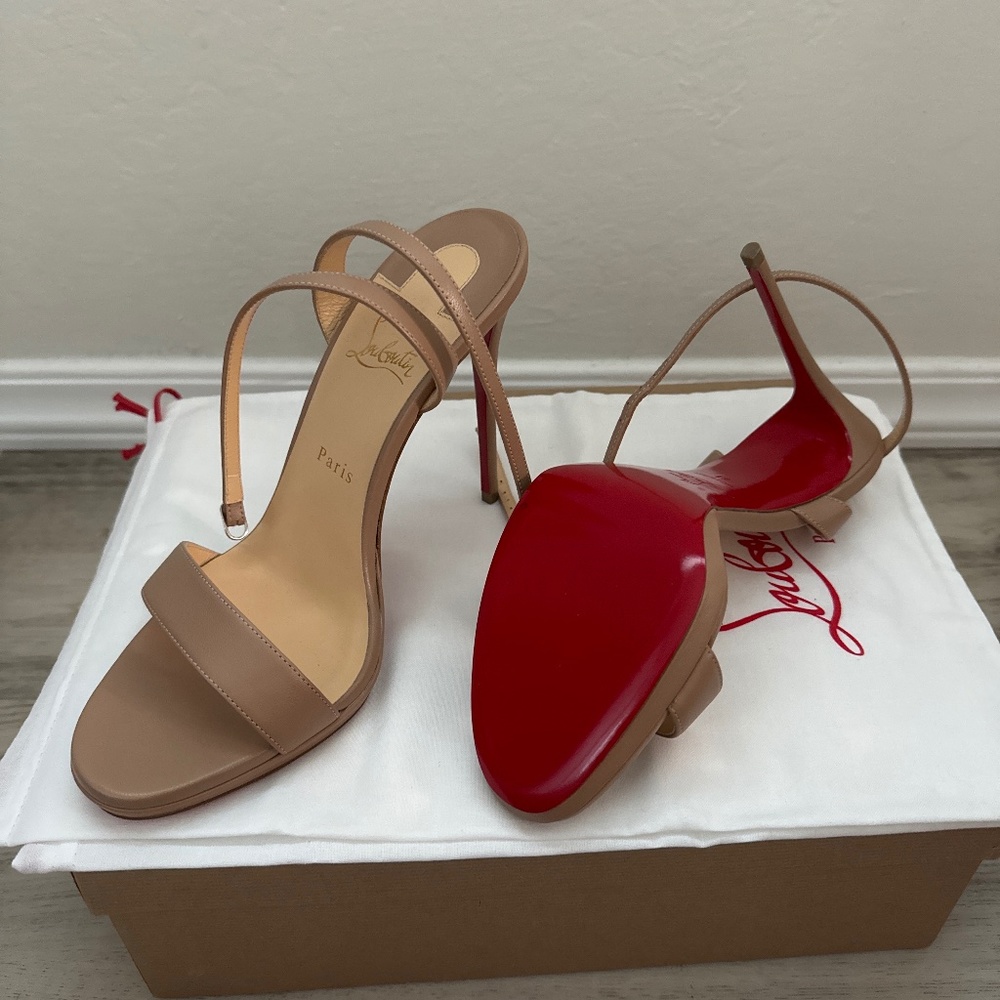 Christian Louboutin Loubi Queen